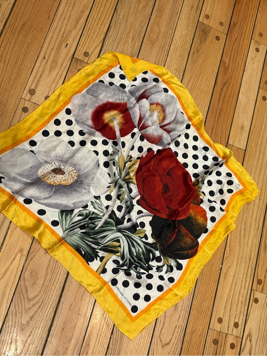 Adrienne Vittadini Accessories - Adrienne Vittadini Floral & Polka Dot 100% Silk Scarf vintage designer luxury